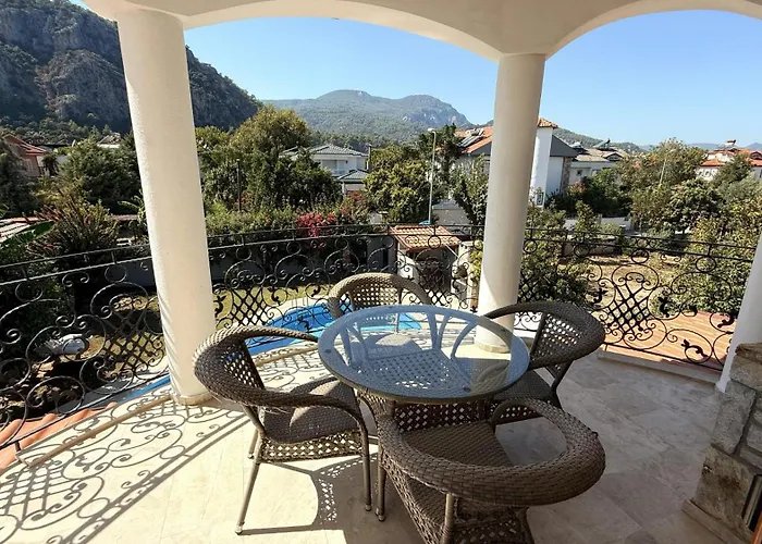 Stunning Villa Ahmet In Dalyan