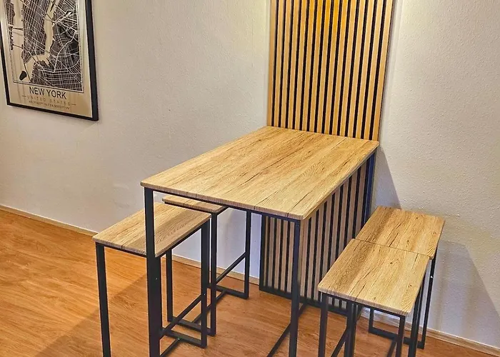 2,5 Zimmer Apartment Mit Balkon