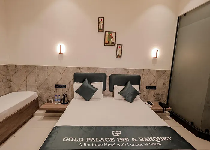 Hotel Gold Palace Inn