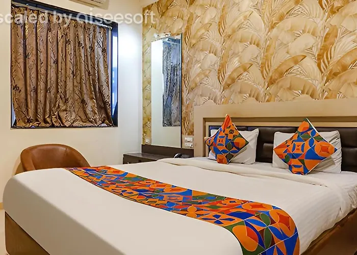 Hotel Shades Of Royal