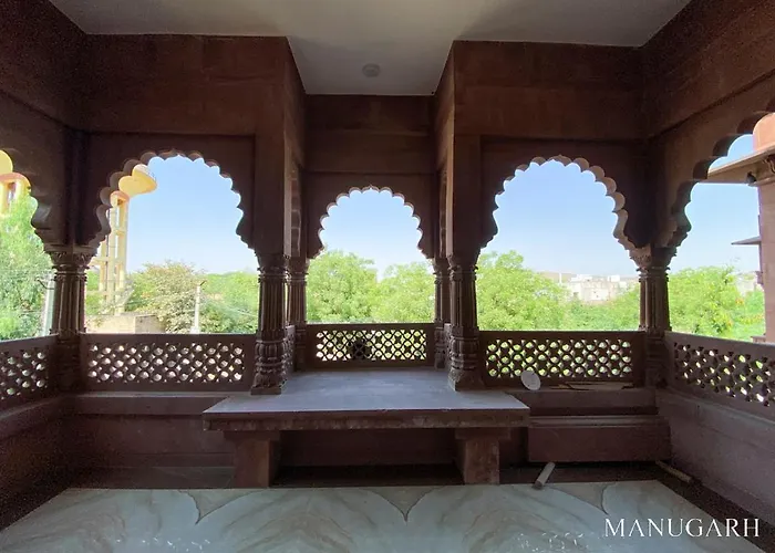 Manugarh The Heritage Palace