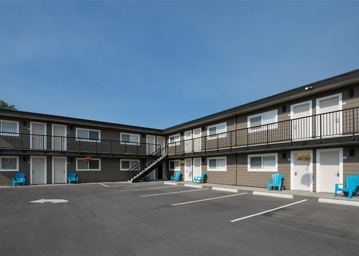 Coast Penticton Hotel