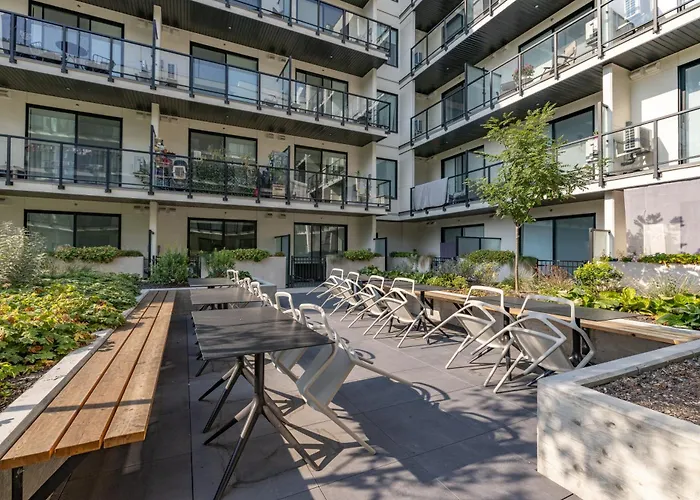 Central Kelowna Top Floor Rooftop Patio
