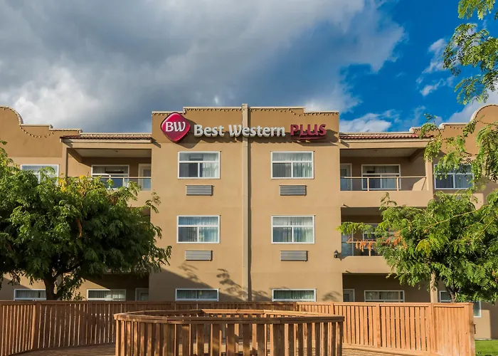 Best Western Plus Osoyoos Hotel & Suites