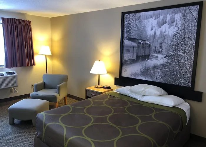Super 8 By Wyndham Salmon Arm