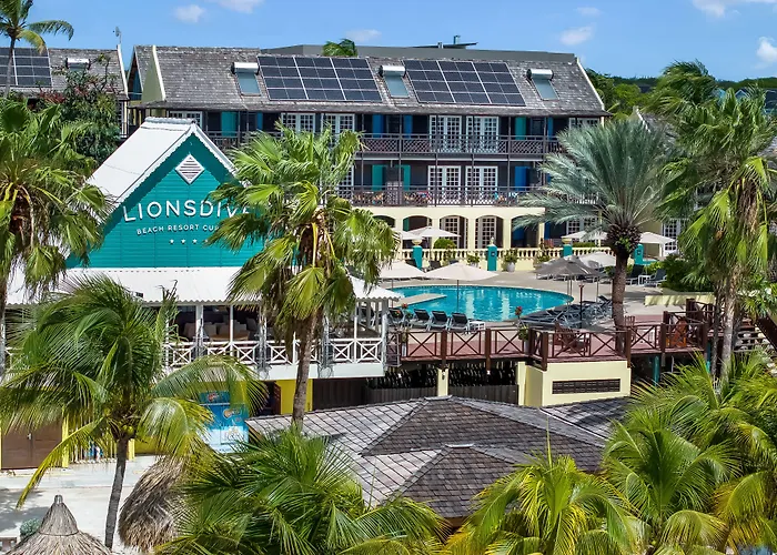 Lionsdive Beach Resort
