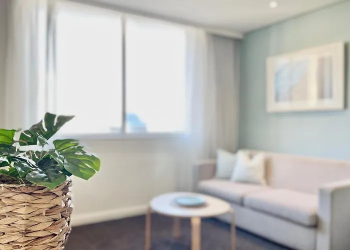 Coogee Sands Hotel & Apartments