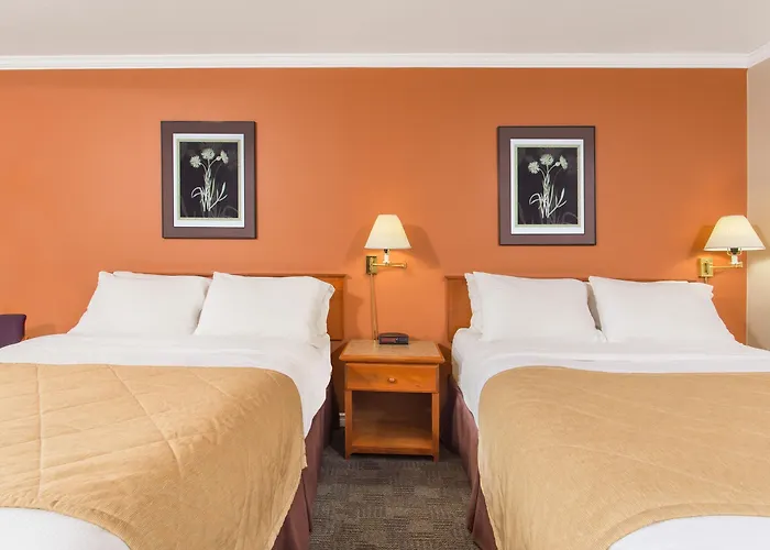 Grand Forks Inn