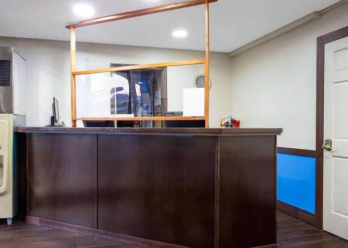 Travelodge By Wyndham Richmond In