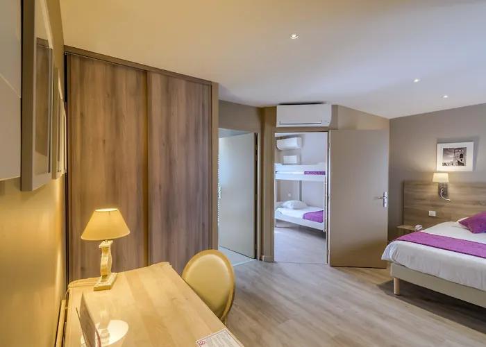 Hotel L'Aragon A 50M De La Cite De Carcassonne