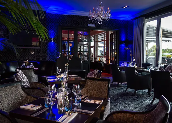 Cumberland Hotel - Oceana Collection