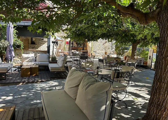 Hotel-Restaurant Le Manoir De Montesquiou