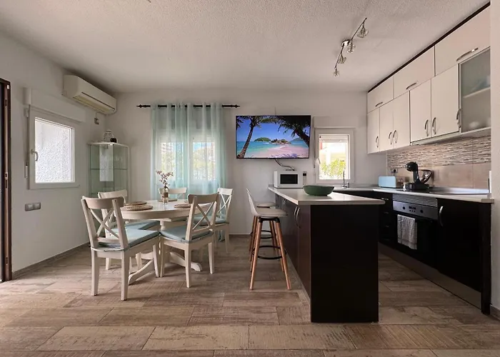 Chalet En Mar Menor Urb Las Gondolas