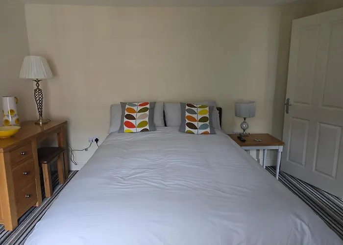Honeymoon Suite - The Unicorn Hotel