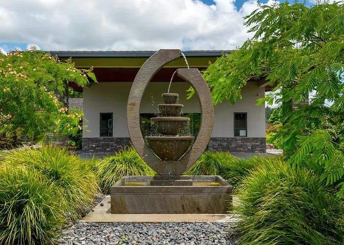Karapiro Villas Resort