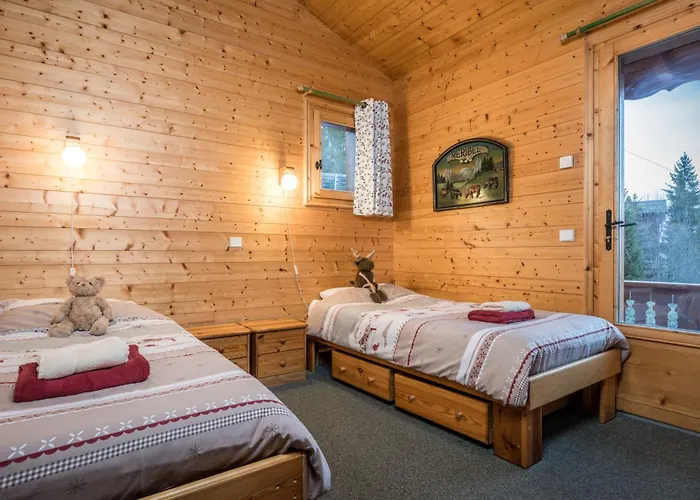 Chalet Pandora By Snow Retreat Catered Chalets