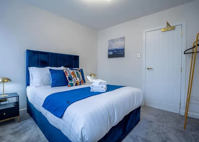 Luxury 3 Bedroom Apartment