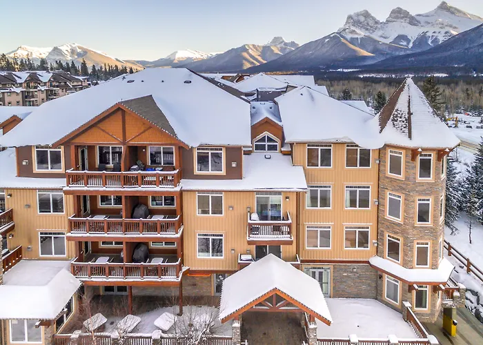 Falcon Crest Lodge By Clique