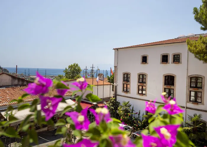 Adalya Port Hotel