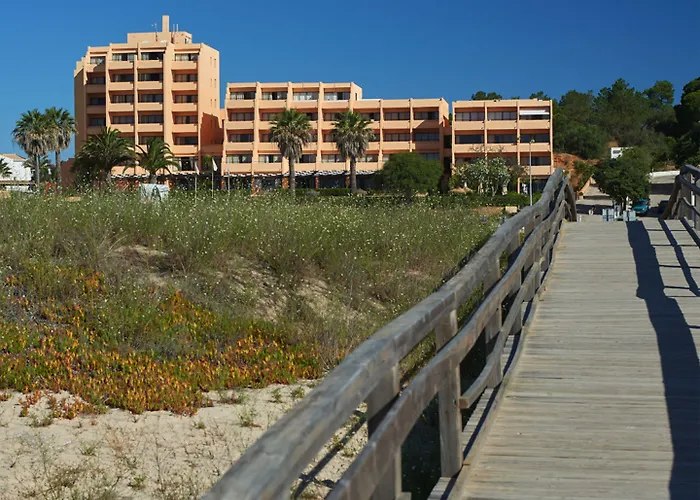 Meia Praia Lagos - Beach Club Apartments