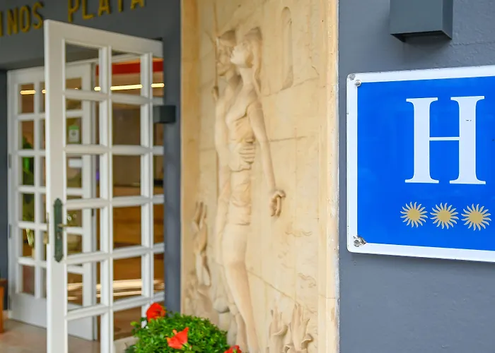 Hotel Pinos Playa
