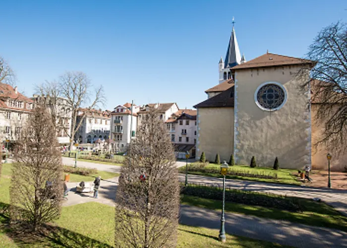 Royal Annecy Apparthotel