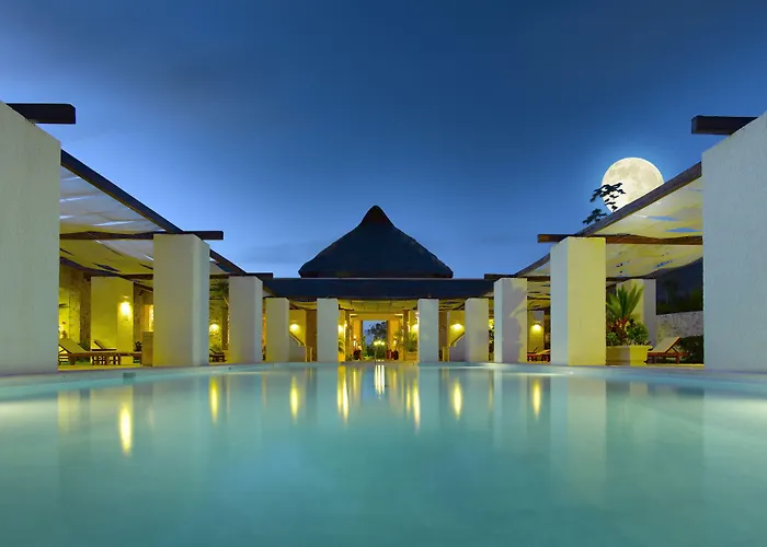 Grand Palladium Select White Sand Resort & Spa