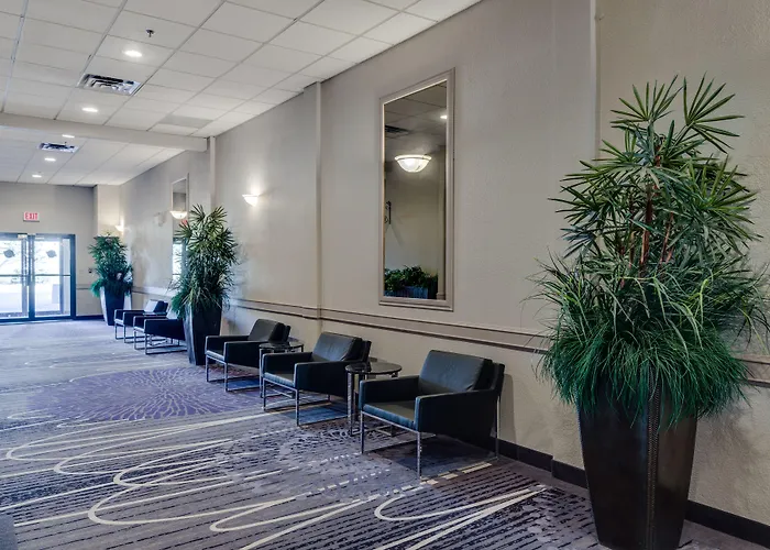 Heritage Inn Hotel & Convention Centre - High River