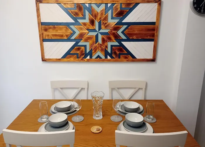 Oxfords 5 Star Lux 2 Bedroom Flat Near Jr 5 Pax, Permit Parking