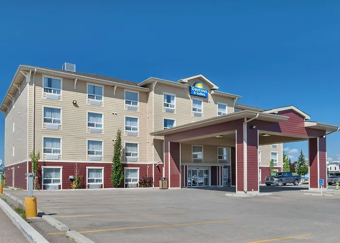Days Inn & Suites By Wyndham Cochrane