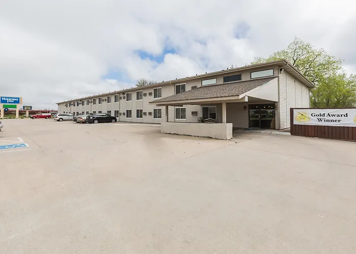Super 8 By Wyndham Grand Island