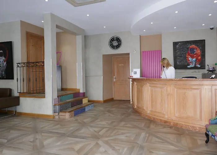Grand Hotel Dauphine Toulon, Boutique Hotel & Suites