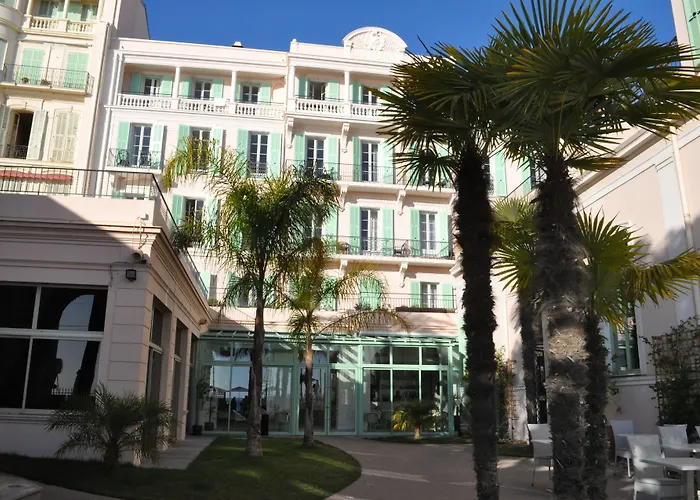Hôtel Vacances Bleues Balmoral
