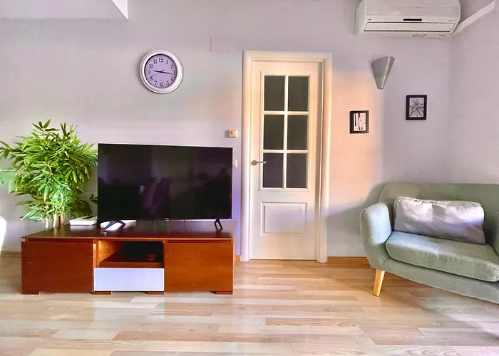 Fenals Beach&Chic, Boutique Apartament, Free Parking, Full Equipped Near The Beach