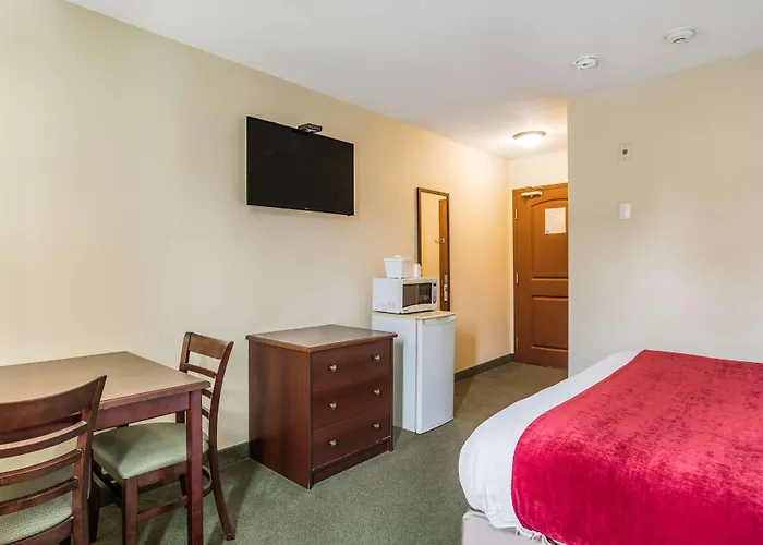 Knights Inn Orillia