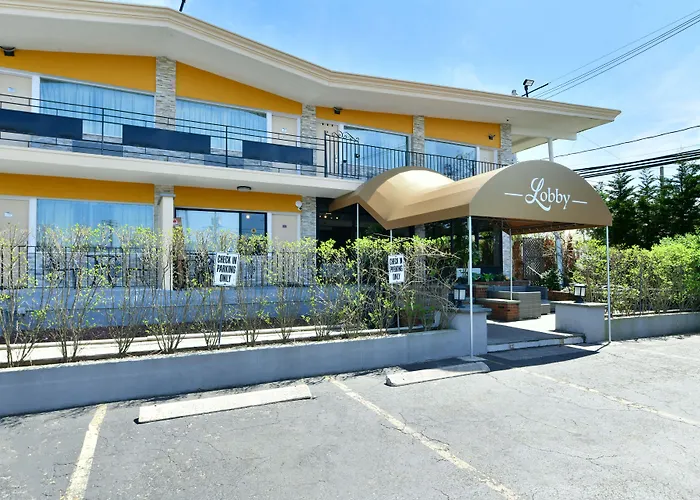 The Freeport Inn And Marina