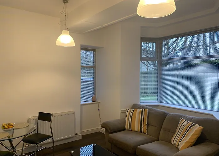 Aberdeen Serviced Apartments - The Lodge