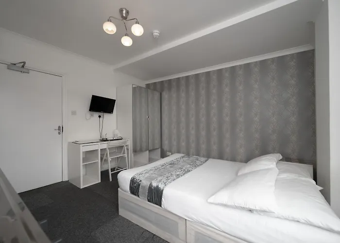 Flexistay Tulsi Aparthotel