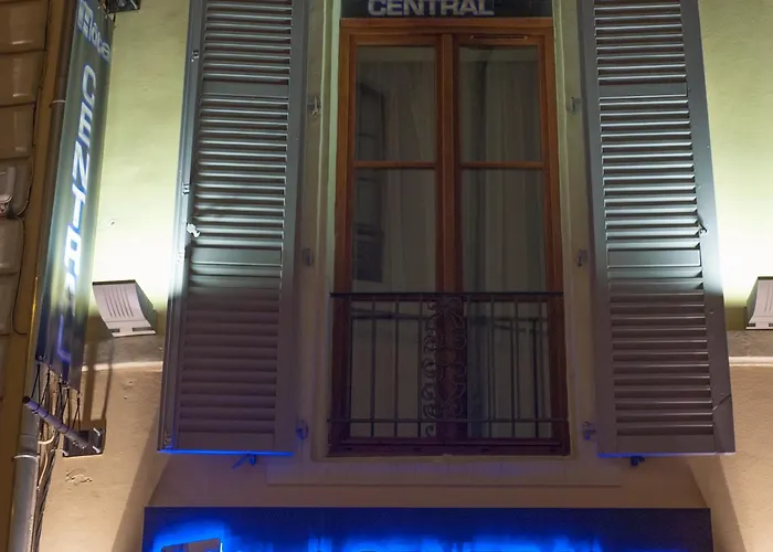 Central Hotel