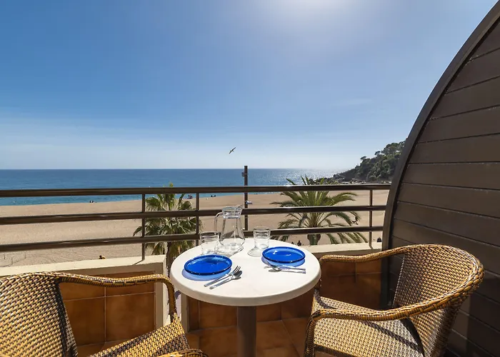 Almirall Apartaments