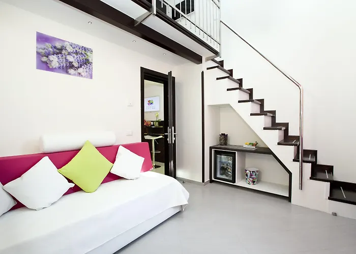 Sorrento Flats