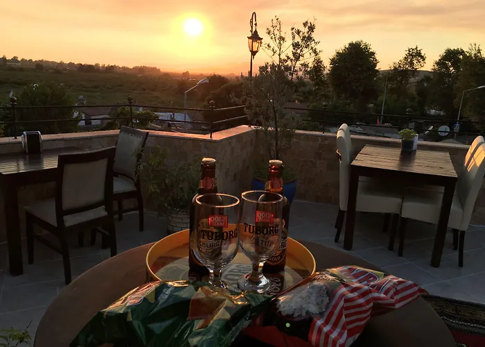 Rebetika Hotel & Bistro
