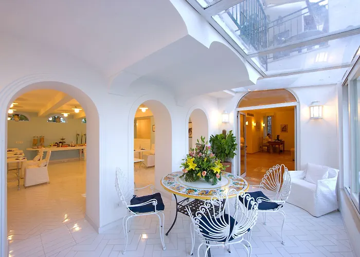 Hotel Bougainville