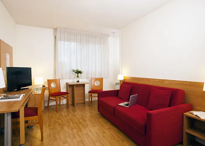 Sejours & Affaires Rennes Villa Camilla