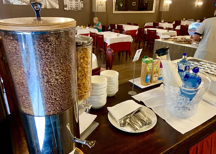Hotel Pyrenees