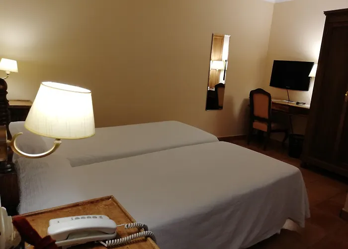 Hotel Don Carlos Caceres