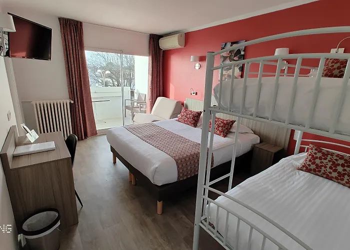 Logis Hotel Les Bleuets