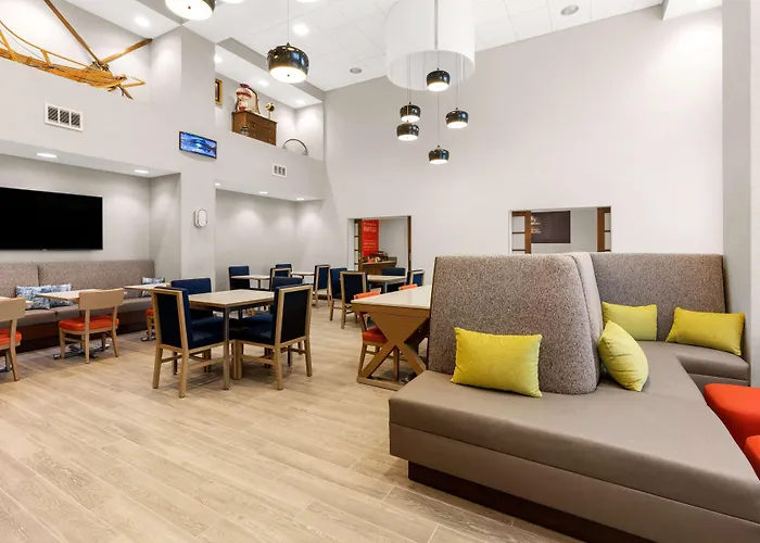 Hampton Inn & Suites Fairbanks