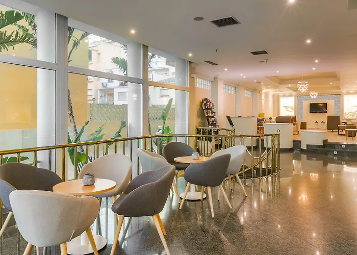 Hotel Villa De Laredo