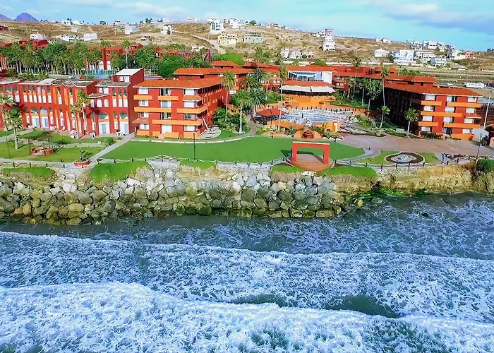 Puerto Nuevo Baja Hotel & Villas